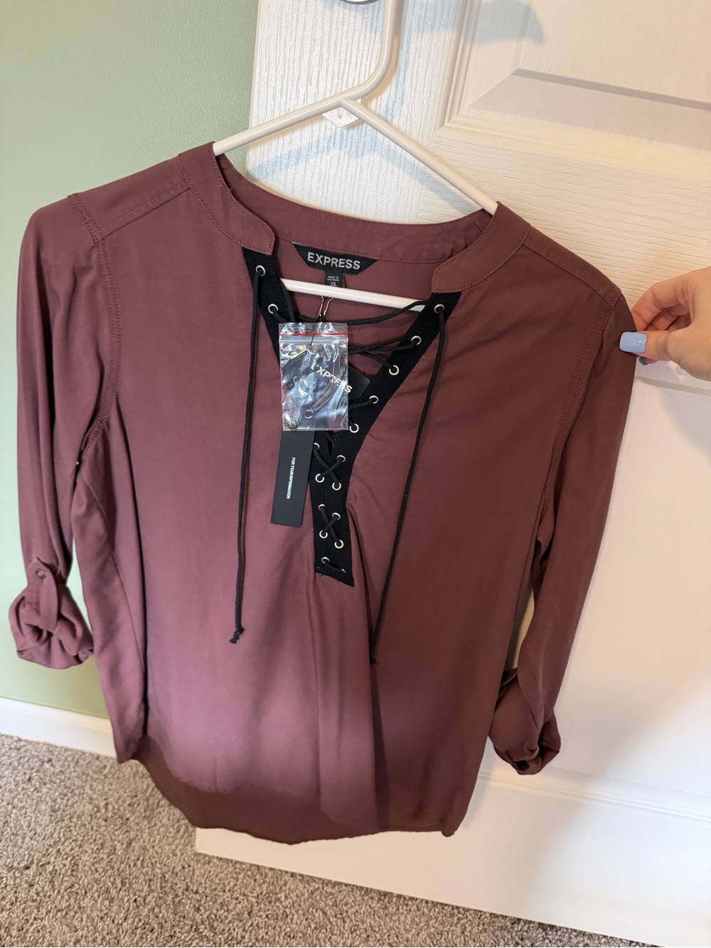 Express Lace-Up Tunic Blouse in Mauve with Black Trim